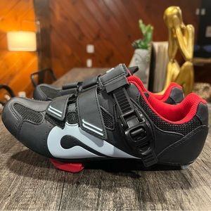 Peleton Shoes (worn once🙃!!)